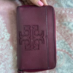Maroon Tory Burch wallet